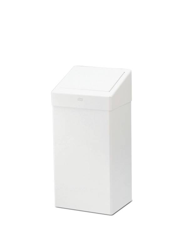 Egy fehér, téglalap alakú szemetes fehér fedéllel, amely döntött tetővel rendelkezik, beltéri használatra alkalmas. Tökéletes konyhába vagy irodába.