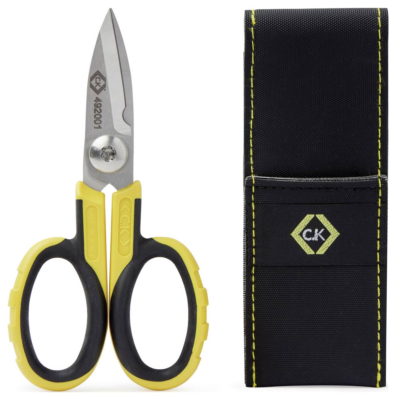 Sárga és fekete olló tokban. Az olló gumírozott fogantyúval rendelkezik, és a C.K márka forgalmazza.
