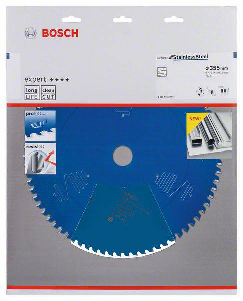 Egy kék Bosch fűrészlap nemesacélhoz, 355 mm átmérővel. A csomagolás különböző fémcsöveken végzett vágások példáit mutatja.