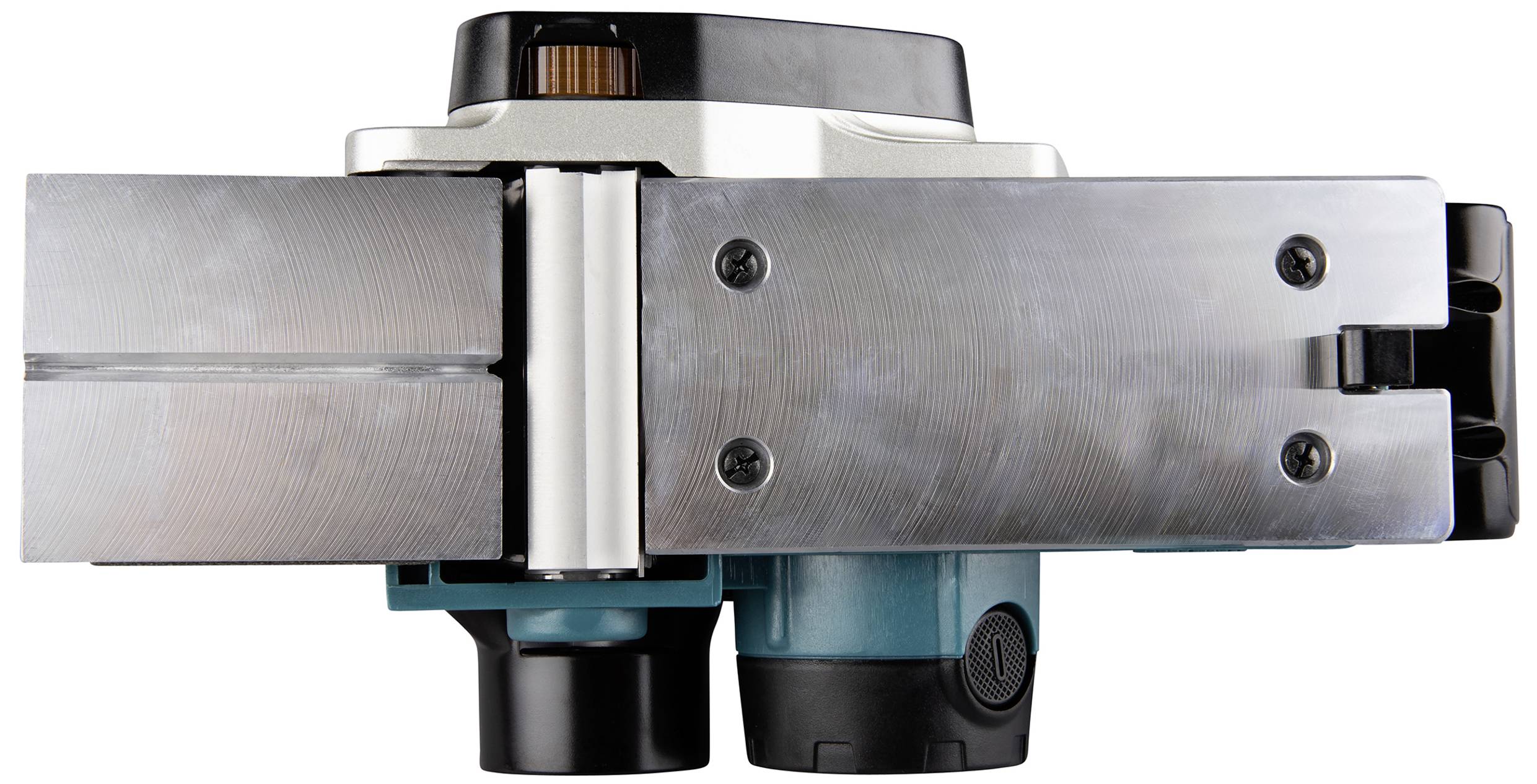 Közeli felvétel egy elektromos kézi gyaluról, amelyen látható a gyalu talpa és a kések. A fő jellemzők a fémborítás és a beállító gomb.