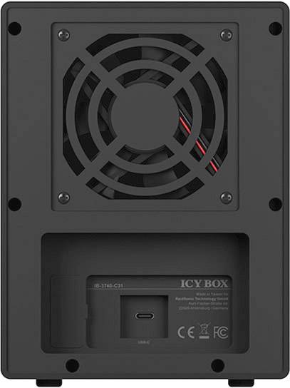A fekete eszköz hátoldala szellőzőráccsal és USB-C csatlakozóval. A tetején a 'ICY BOX' márkanév.
