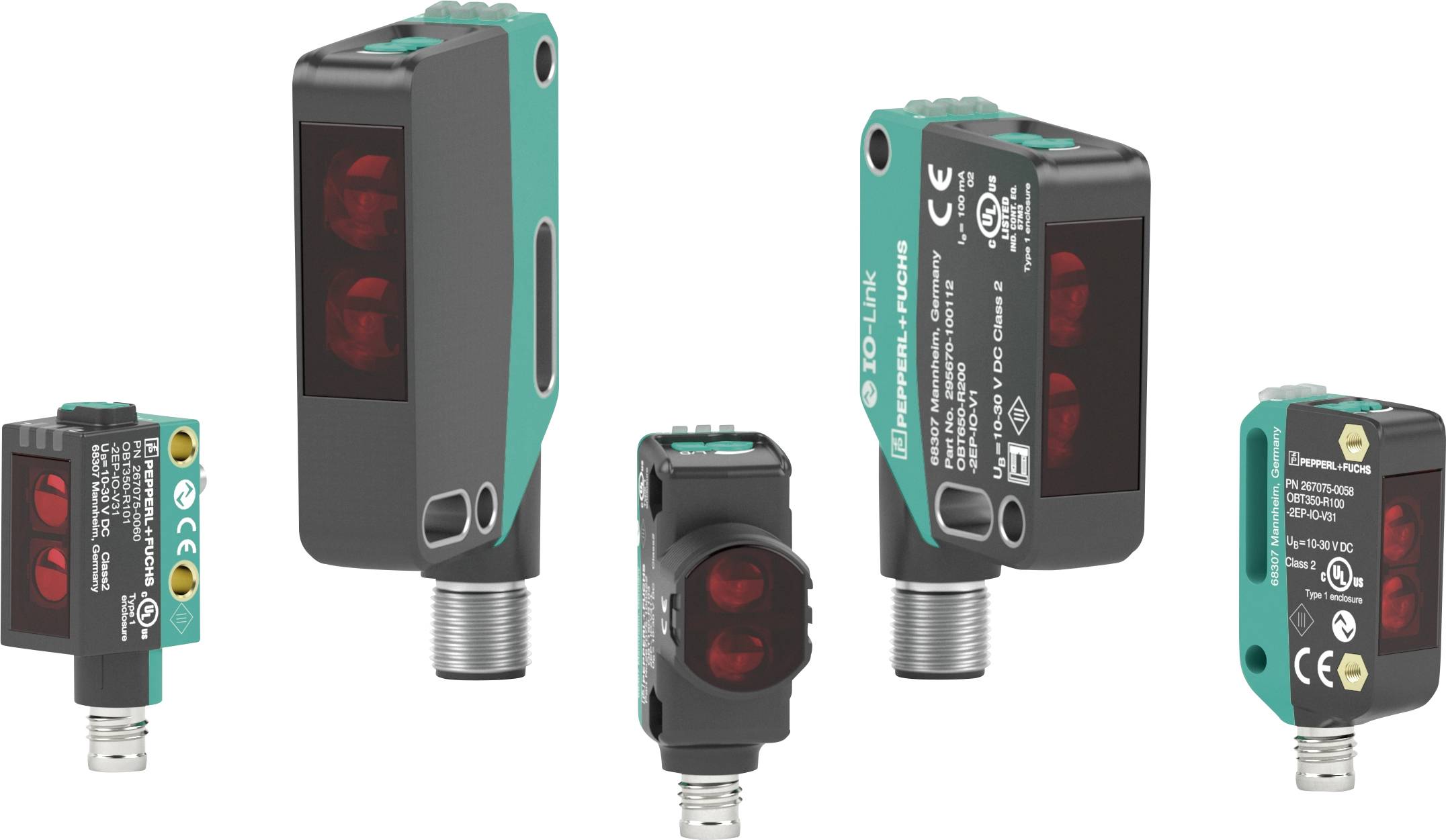 Több ipari érzékelő téglalap alakú házban, látható CE- és RoHS-megfelelőségi jelölésekkel. Az érzékelők különböző szögekben vannak elrendezve.