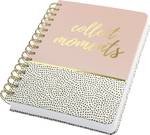 Spirál notebook Jolie® édes pontok gyűjtenek pillanatokat, keménytáblás, pontozott (kockás), hasonlóan az A5-hez, számos funkcióval