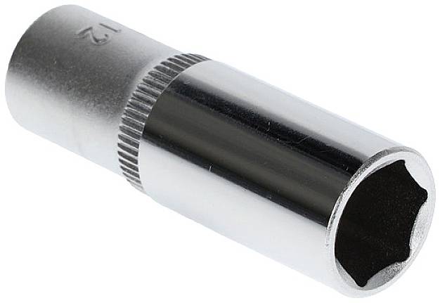 Egy ezüstszínű dugókulcs adapter racsnis kulcshoz. A méret az oldalán '12'-ként van jelölve. Alkalmas mechanikai munkákhoz.