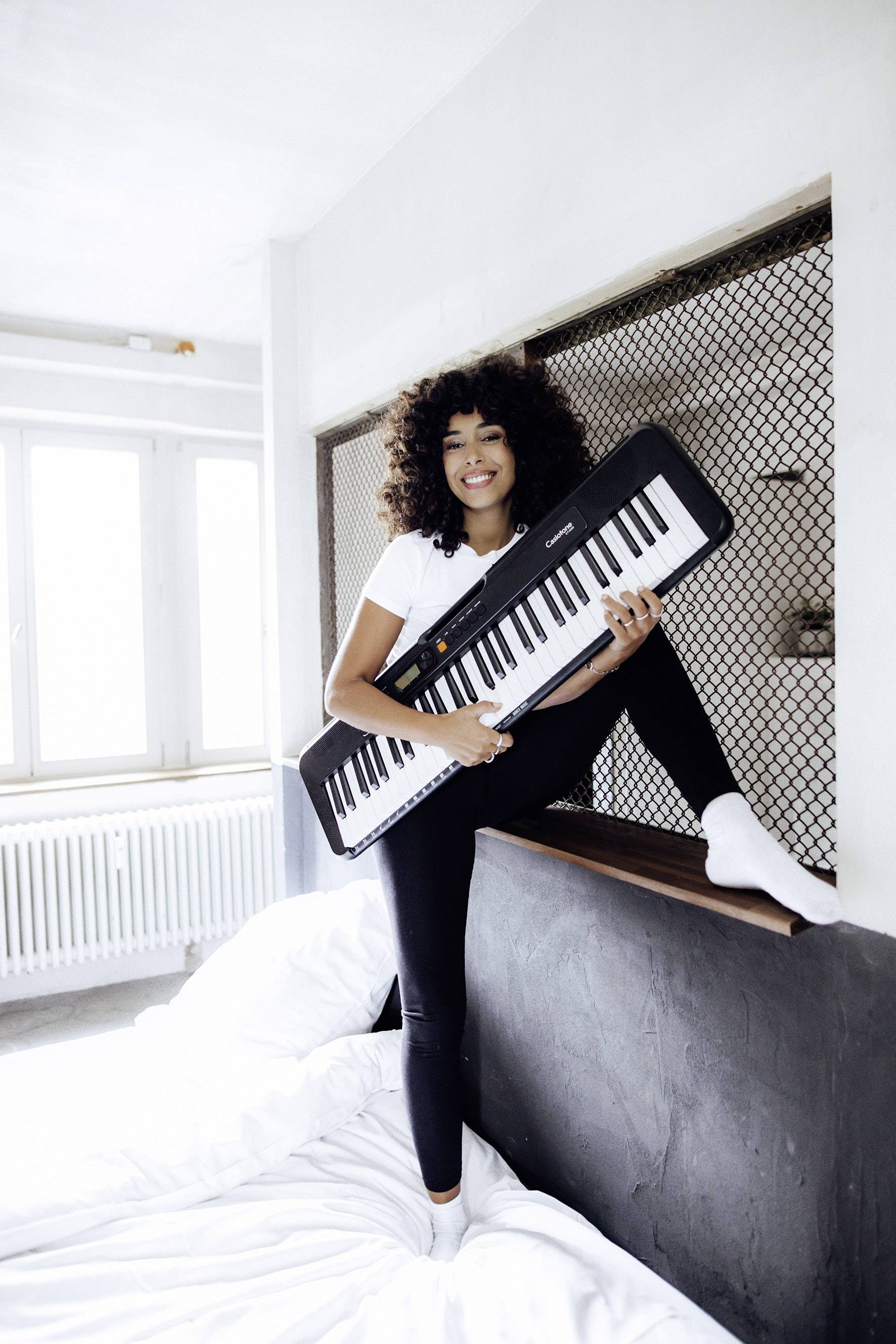 casio-casiotone-ct-s200bkc7-keyboard-fekete-conrad