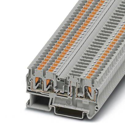 Szürke, több szintű elektromos sorkapocs narancssárga elemekkel, elektromos áramkörök bekötéséhez és csatlakoztatásához.