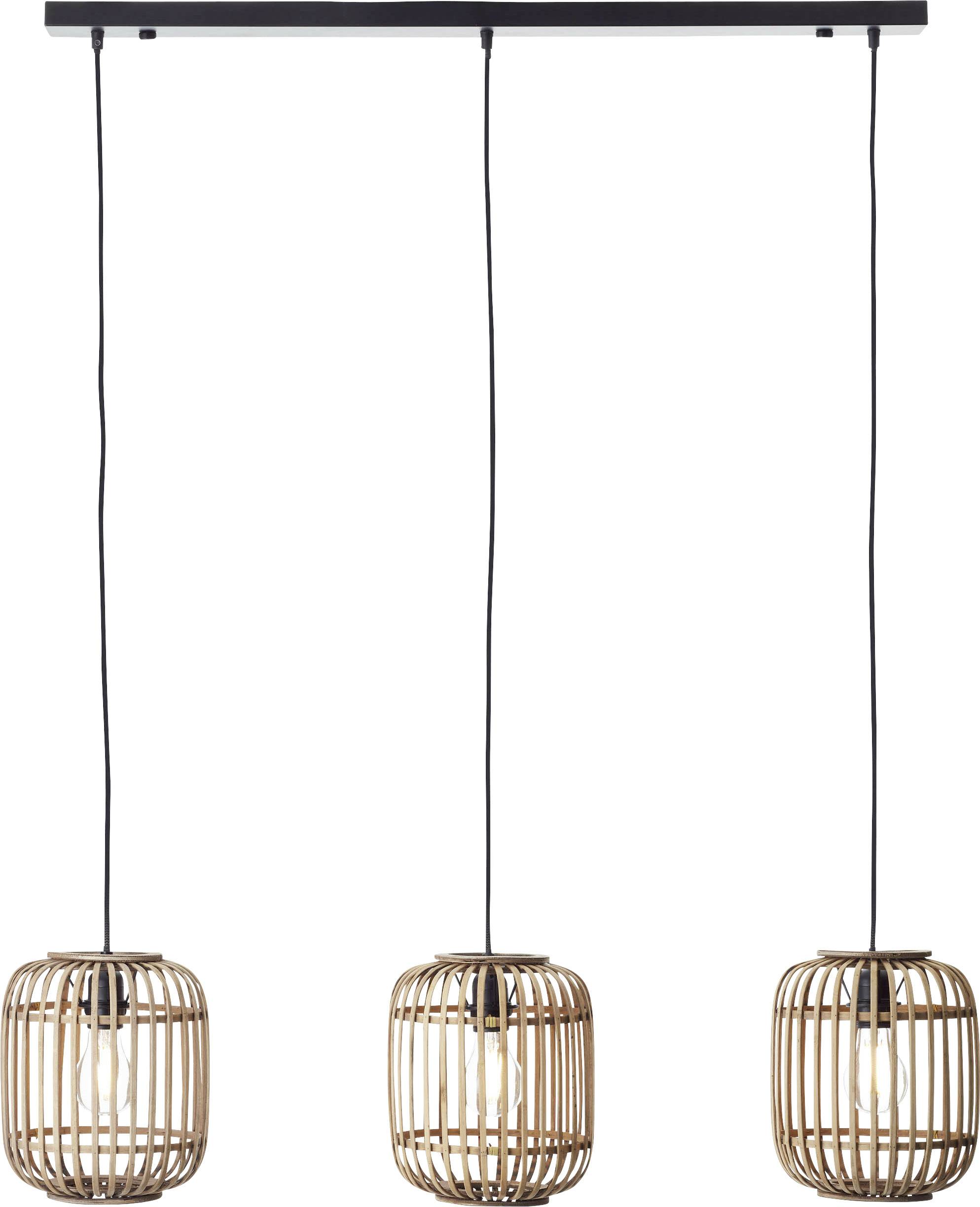 Három lógó, rattanszerű lámpa fekete kábelekkel, téglalap alakú rögzítéssel, modern és elegáns kivitelben.