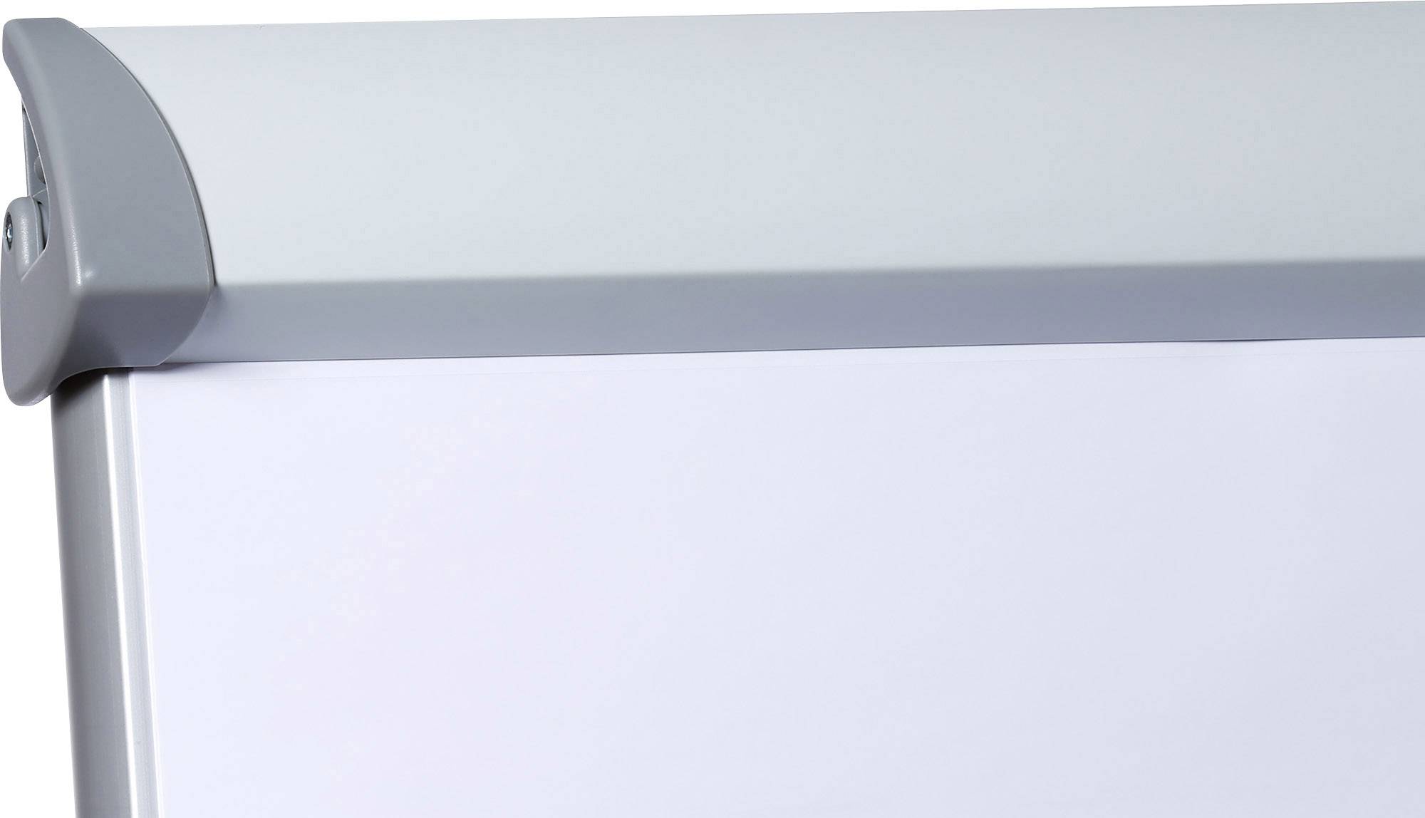 Egy fehér tábla egy szürke keretű részlete.