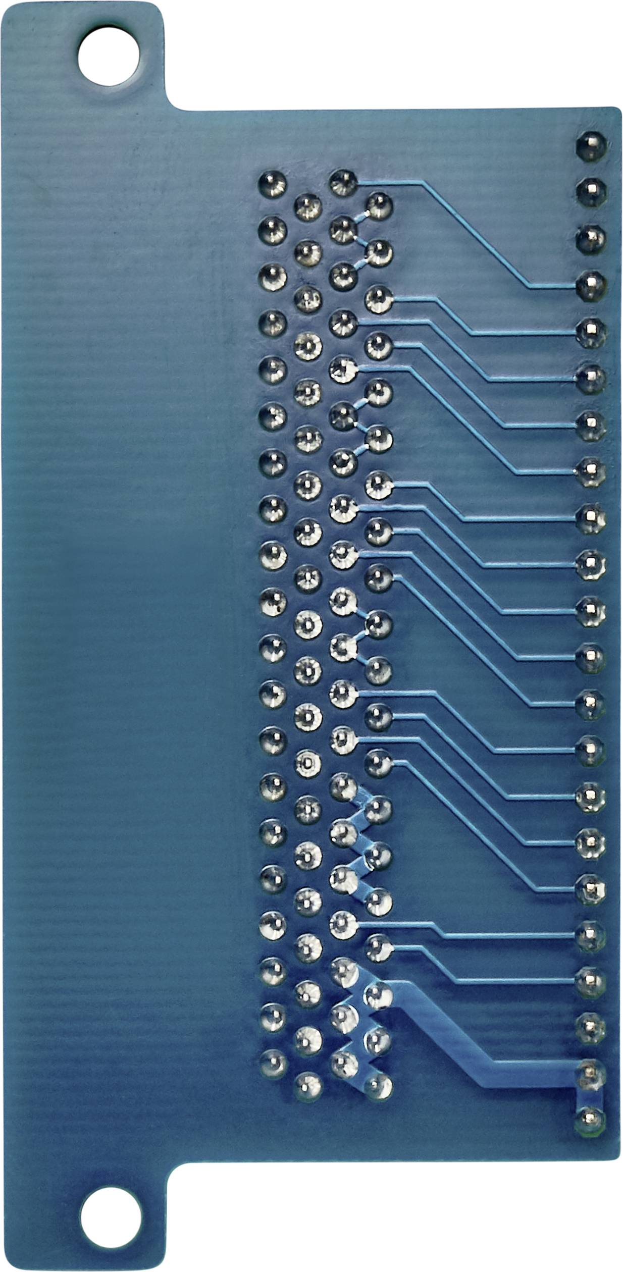Egy kék nyomtatott áramkör számos ezüstös forrasztási ponttal és csatlakozóvezetékkel, amely elektronikai áramköröket ábrázol.