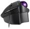 Fekete trackball-egér lila golyóval, ergonomikus kialakítás, görgő felül elhelyezve, USB-kábeles csatlakozás, vezeték nélküli használat lehetséges.