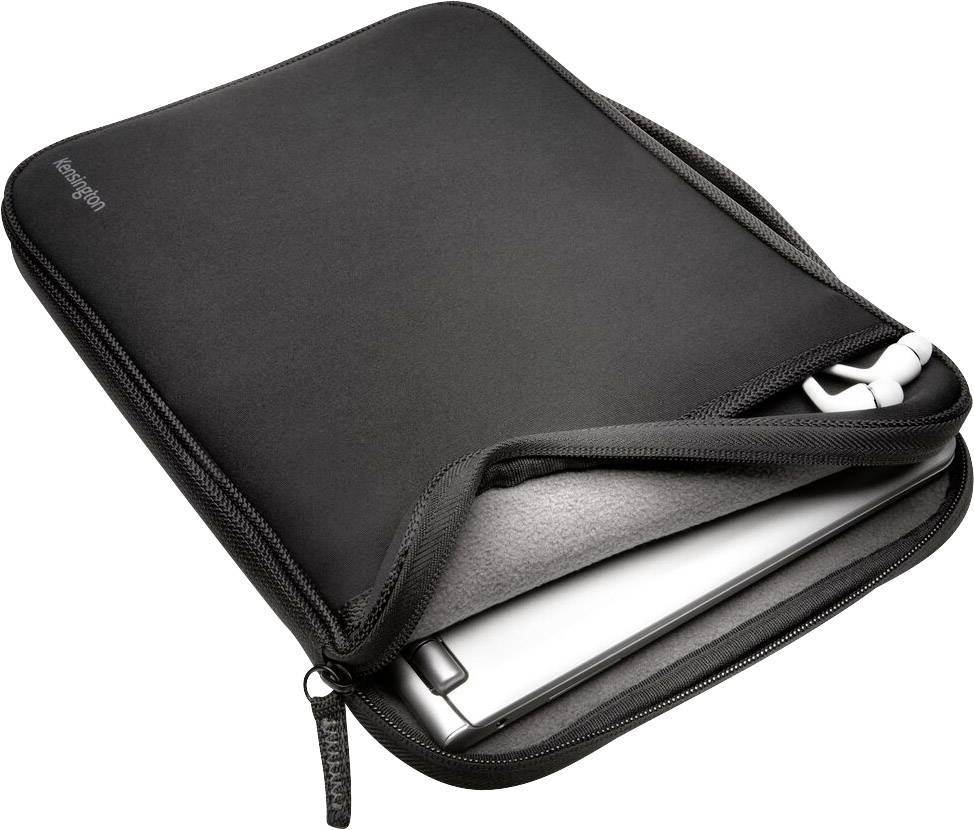 Fekete laptop-táska félig kinyitva, részben látható benne a laptop. Kábel jobbra a táskában.