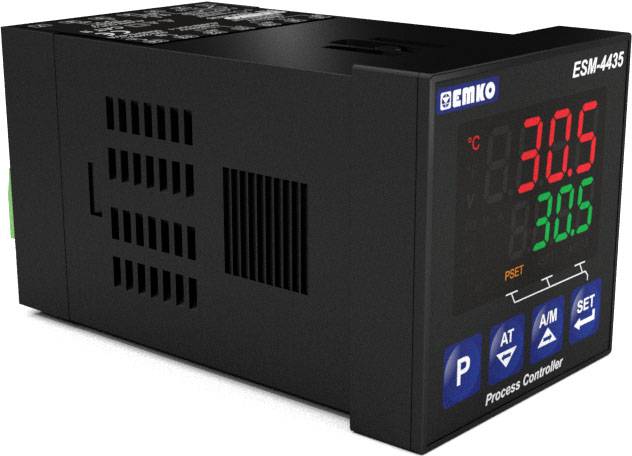 Egy fekete folyamatszabályzó digitális kijelzővel 30,5°C hőmérsékletet mutat. A beállítógombok a jobb oldalon találhatók.