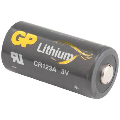 GP márka lítium akkumulátor, CR123A típus, 3V, fehér háttérrel.
