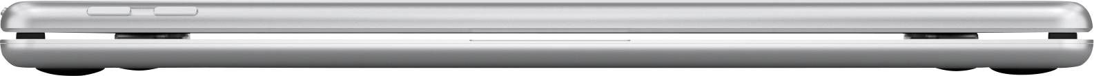 Oldalnézetben egy zárt, ezüstszínű laptop látható minimalista dizájnnal.