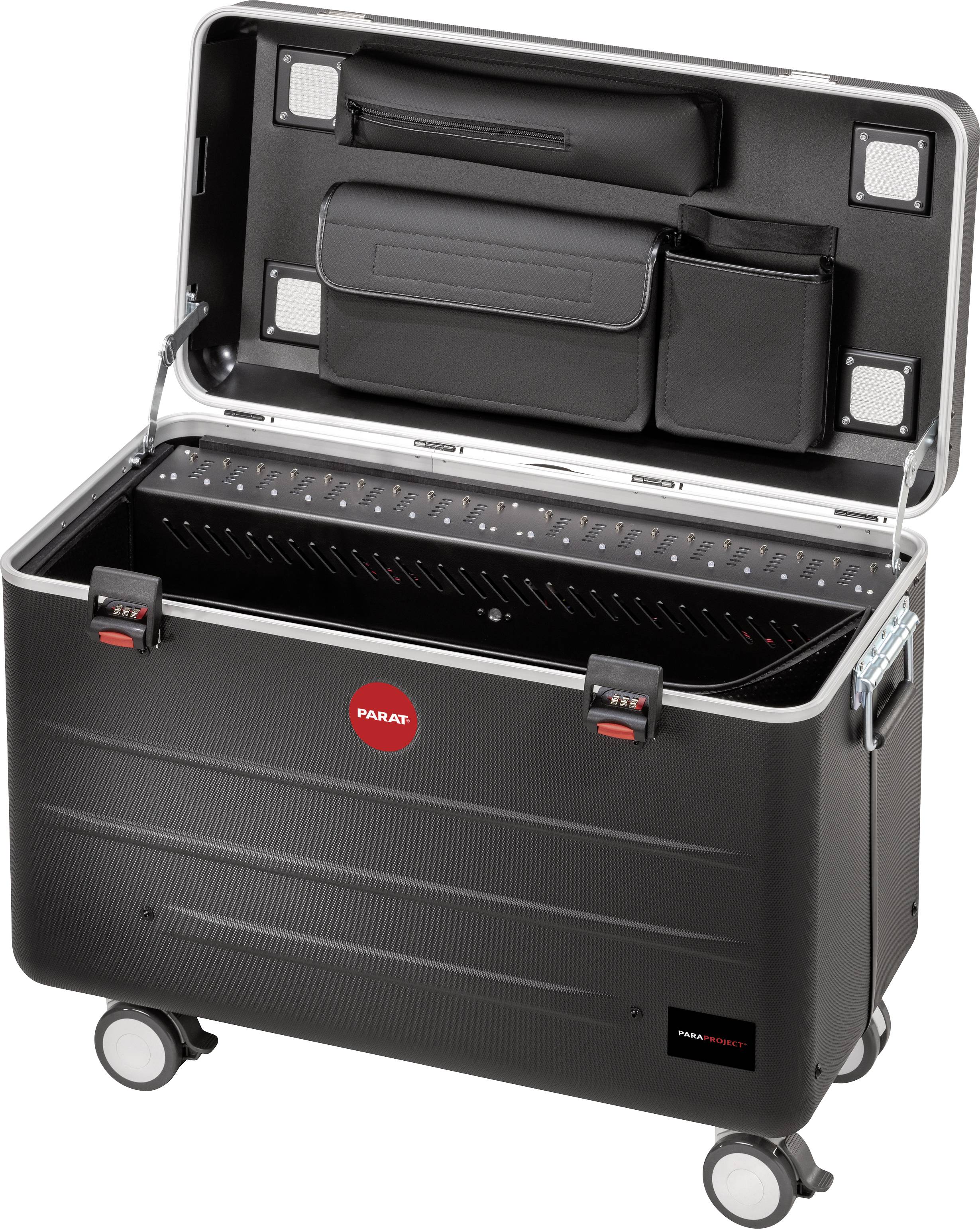 Egy nagy fekete szerszámosláda nyitott tetővel, belső rekeszekkel és zsebbel szerszámok és tartozékok tárolásához.