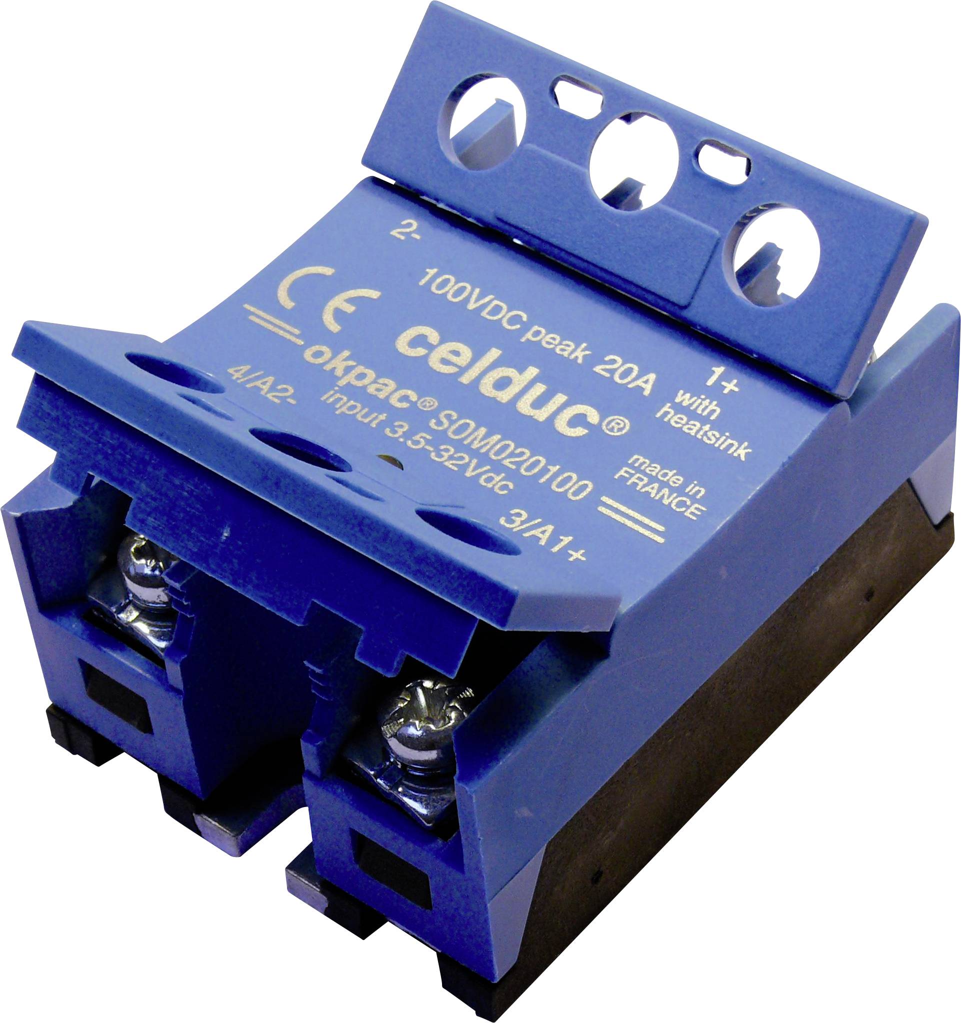 Egy kék elektronikus relé modul a Celduc-tól, 4-32VDC vezérlésére. Terméknév: SOP020100, Franciaországban gyártva.