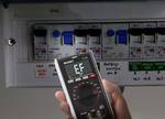 Digitális kézi multiméter CAT III 600 V 6000 digit, ISO kalibrált, Voltcraft VC191
