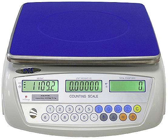 Egy kék mérőtányérral rendelkező digitális számláló mérleg mutatja a '1109.2' súlyt és a '0' darabszámot. Kezelőgombokkal ellátva.