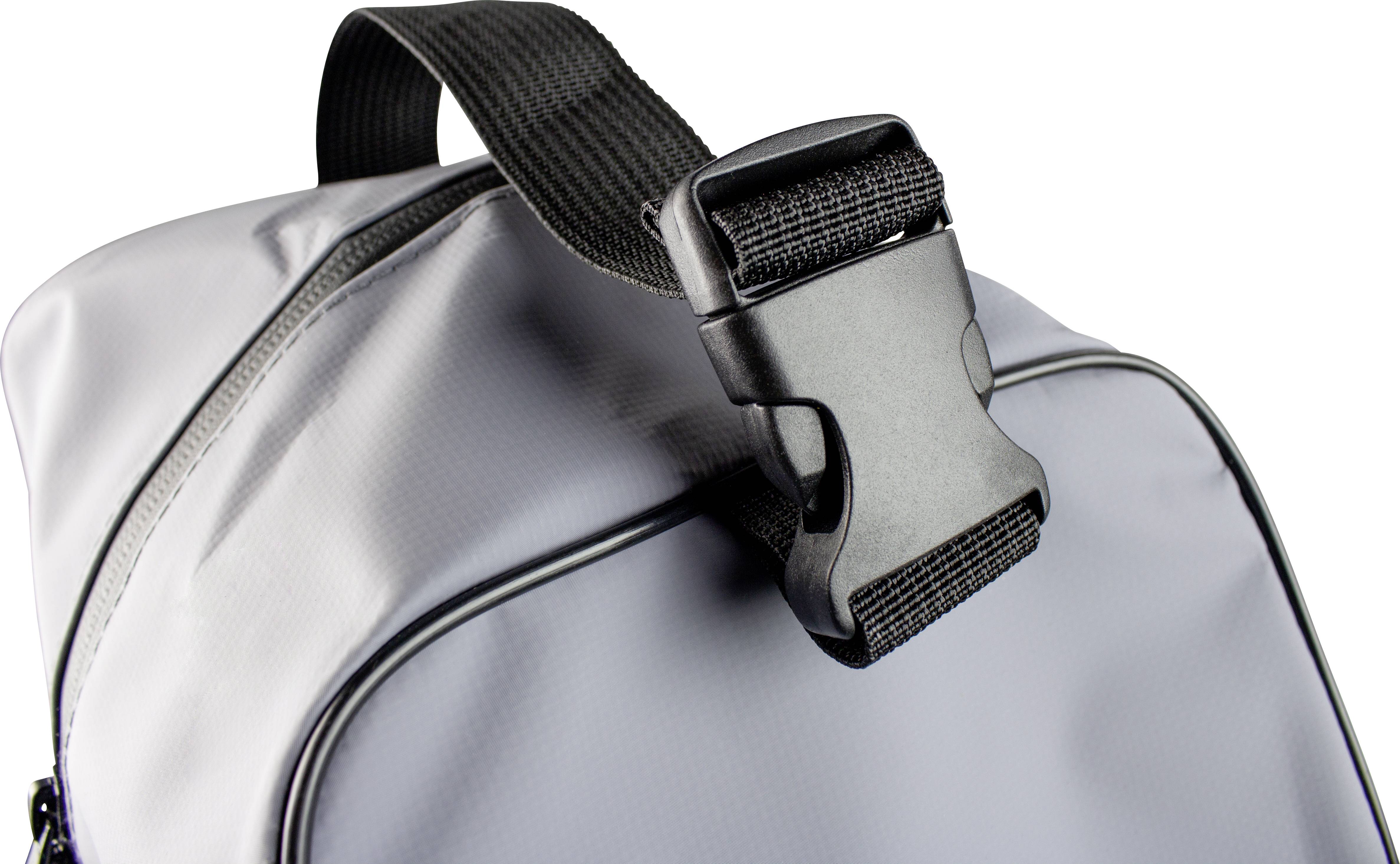 Szürke táska cipzárral és fekete csattal felül.