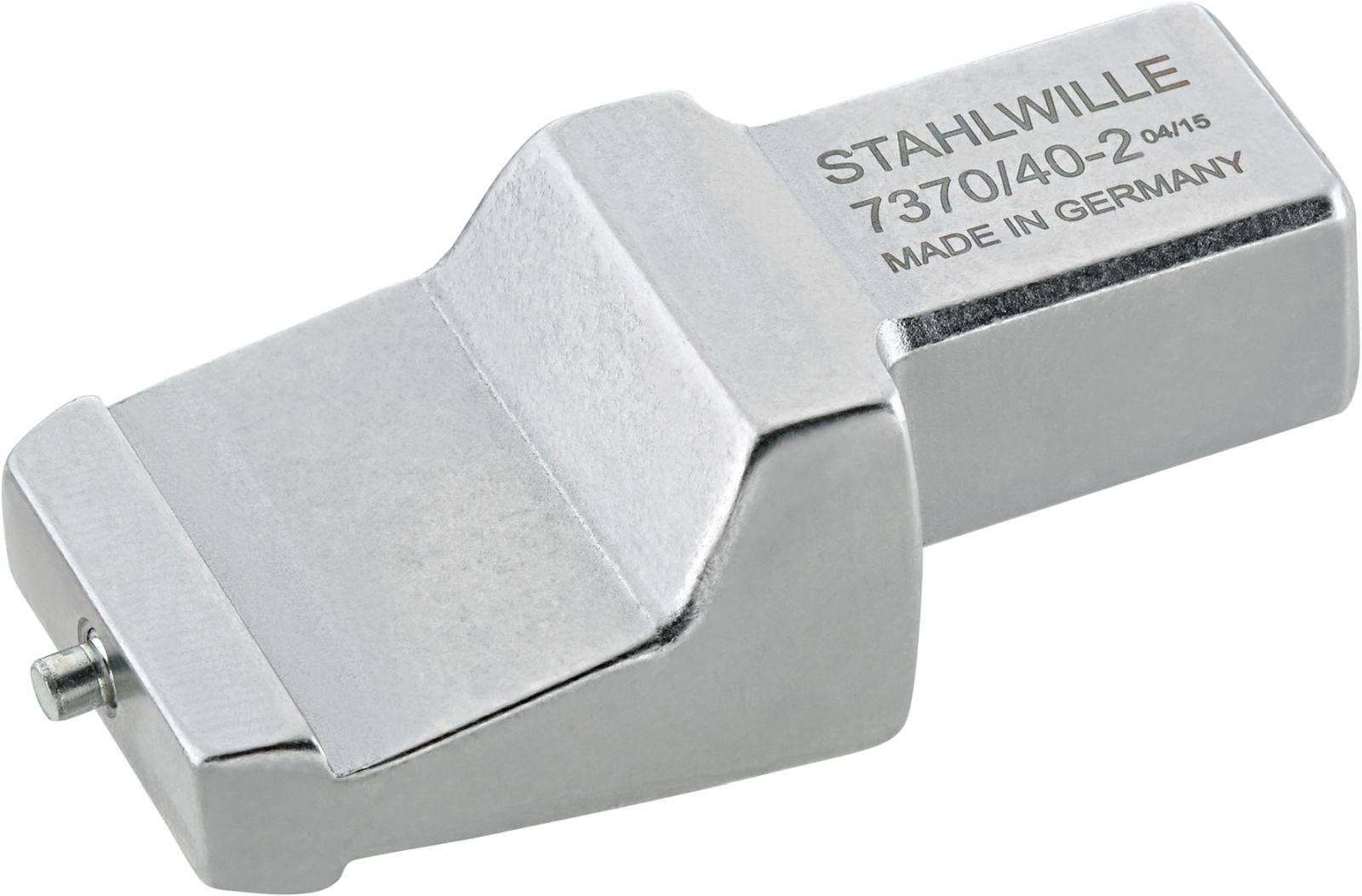 Fémadapter 'STAHLWILLE 7370/40-2' felirattal. Németországban gyártva. Specifikus felhasználási célokra használatos.