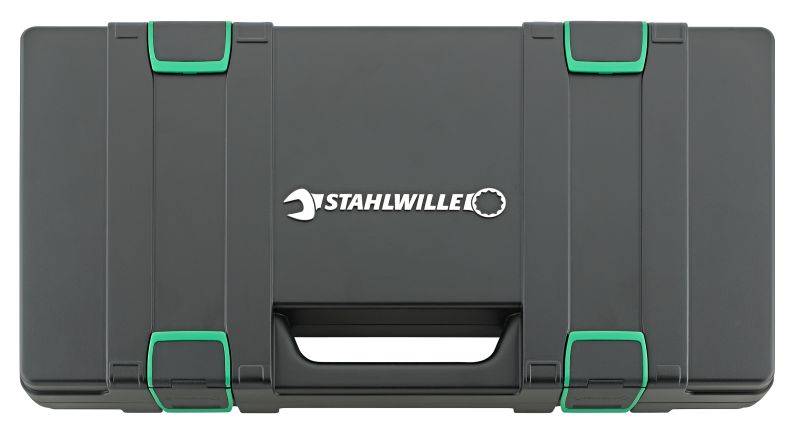 Fekete szerszámosláda zöld zárral és középen a 'STAHLWILLE' logóval, szerszámok vagy tartozékok tárolására szolgál.