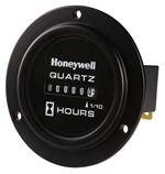 Egy kerek, fekete Honeywell Quartz üzemóra-számláló, amely az akkumulált üzemórákat mutatja, eszközök használatának nyomon követésére szolgál.