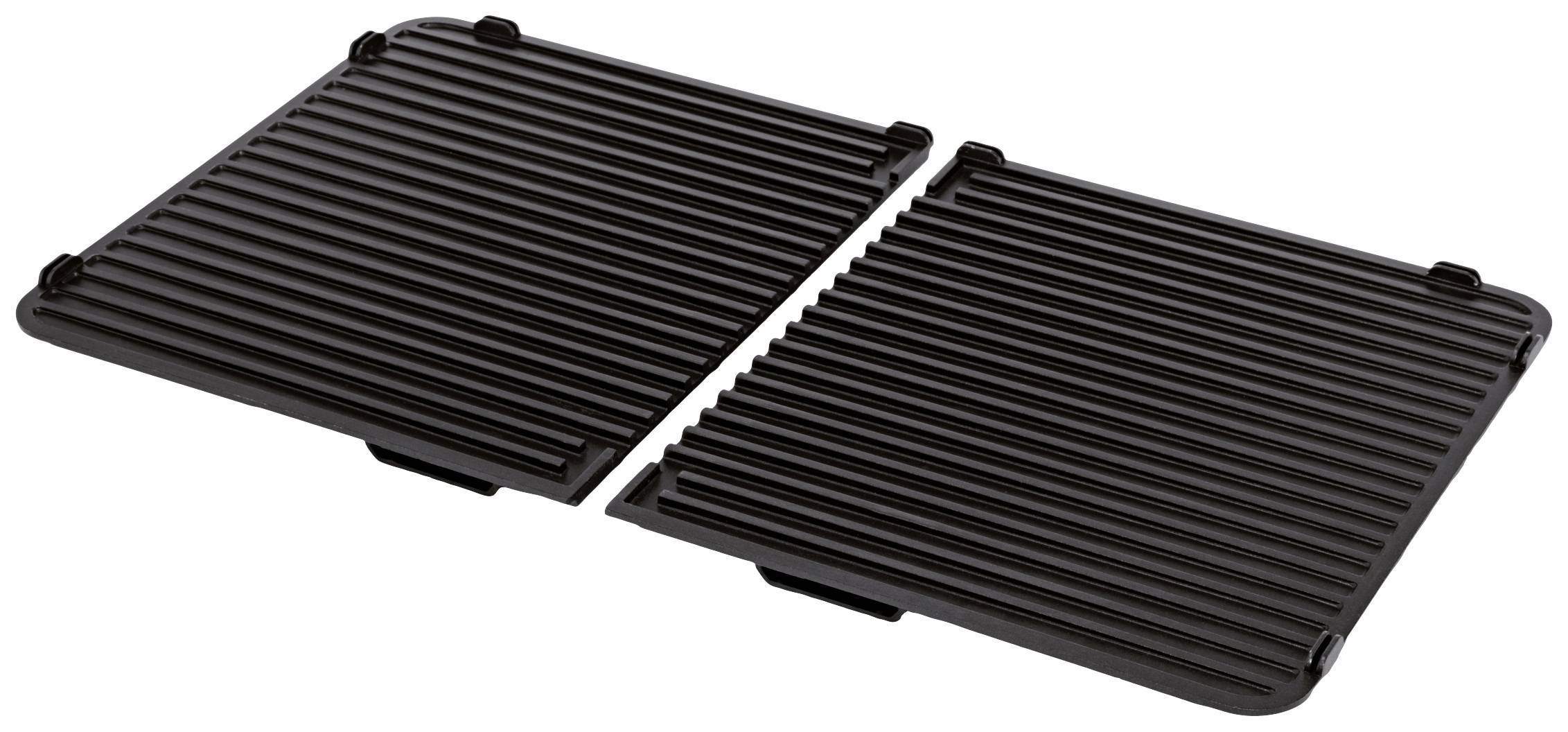 Két bordázott felületű fekete grillserpenyő egymás mellett elrendezve. Alkalmas kontaktgrillhez vagy elektromos grillhez.
