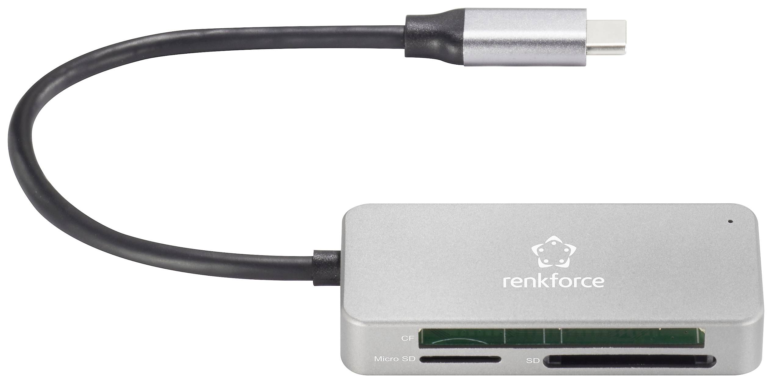 Egy ezüst USB-C adapter több kártyaolvasó nyílással, köztük SD- és MicroSD-kártya fogadására alkalmas, rövid kábellel csatlakoztatva.