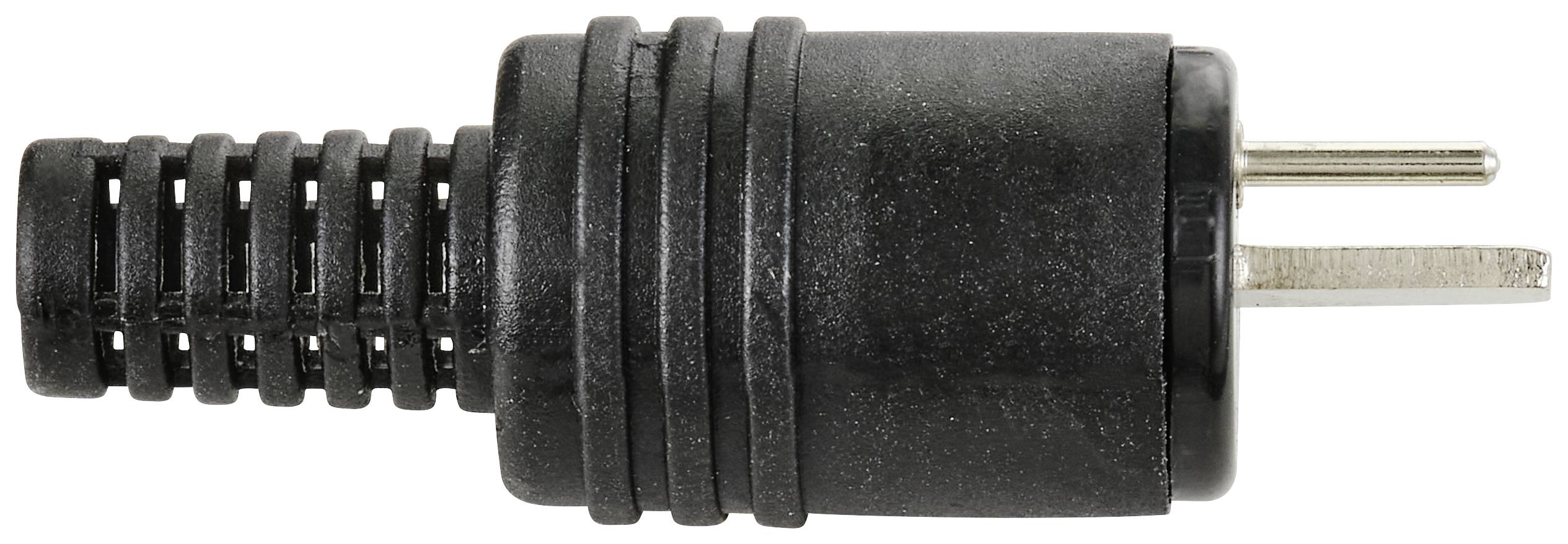 Egy fekete hálózati csatlakozó közeli felvétele, két fémcsúccsal a jobb oldalán és bordázott markolattal a bal oldalán.