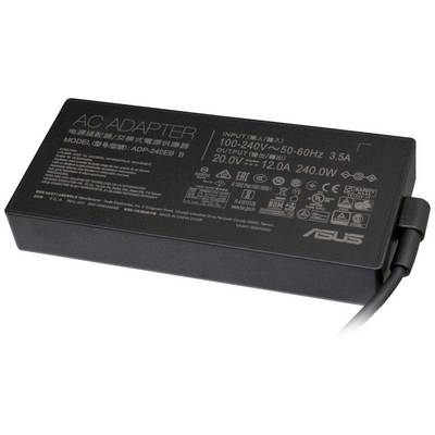 Fekete hálózati adapter 'AC Adapter' felirattal. Modell adatai és műszaki specifikációi, beleértve a bemeneti és kimeneti feszültséget, jól láthatóak.