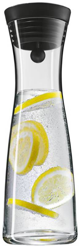 Egy kancsó szikrázó vízzel és citromszeletekkel, amely a frissességet és üdítőt sugallja.
