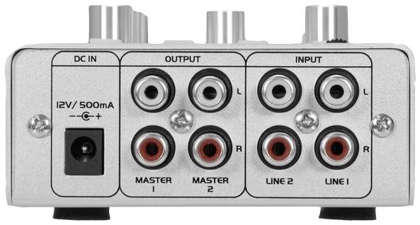 Egy audiokészülék hátoldala DC IN, OUTPUT és INPUT csatlakozókkal, alatta Master 1, Master 2, Line 1 és Line 2 feliratokkal.