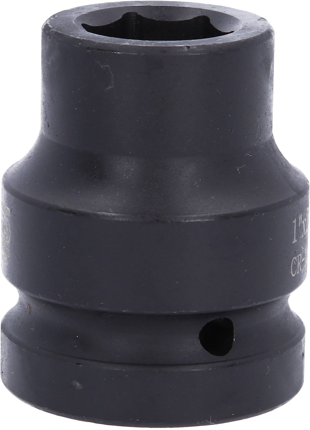 Hatlapfejű fekete fémes anyacsavar, amelyet csavarkulcsok és dugókulcs-rendszerek használatához terveztek.