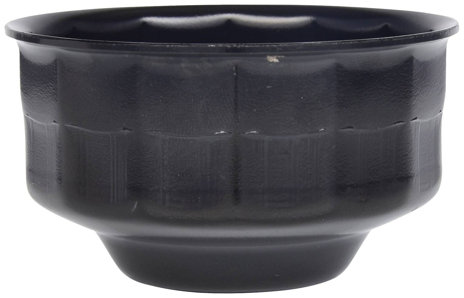 Fekete, kerek, műanyag tál sima felülettel és enyhén befelé hajló peremmel. Elsősorban tálalóedényként használják.