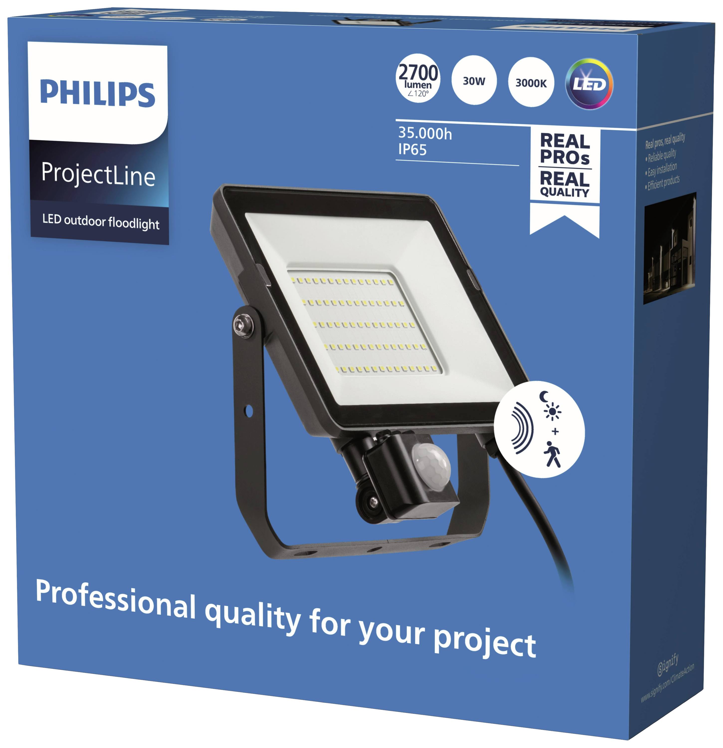 Egy Philips LED-reflektor csomagolása, 2700 lumen, 30W, 3000K. Felirat: 'Professzionális minőség a projektjéhez'.
