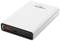 Fehér powerbank USB- és USB-C csatlakozóval. Kompakt kialakítású, és elsősorban mobileszközök töltésére szolgál útközben.