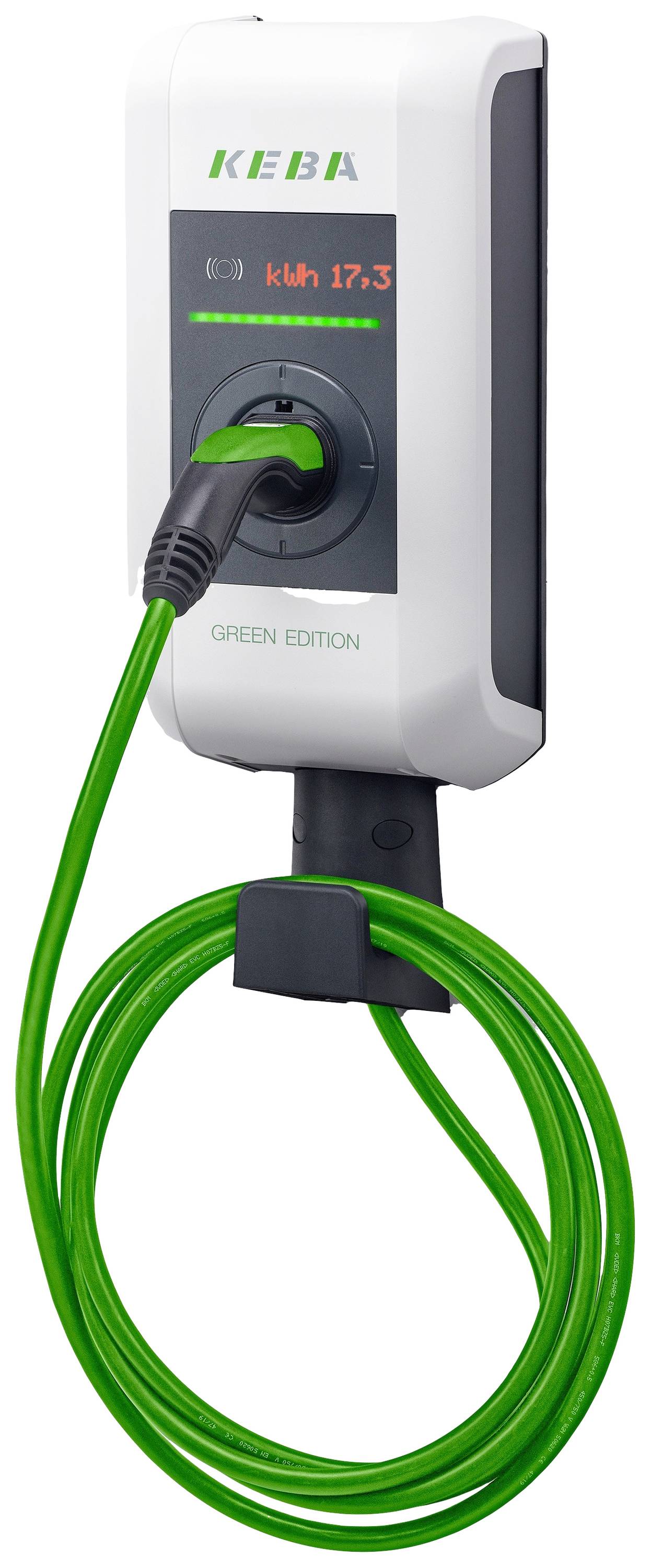 Zöld kábellel rendelkező töltőállomás, tetején a márkalogóval. A kijelzőn '17.3 kWh' látható.