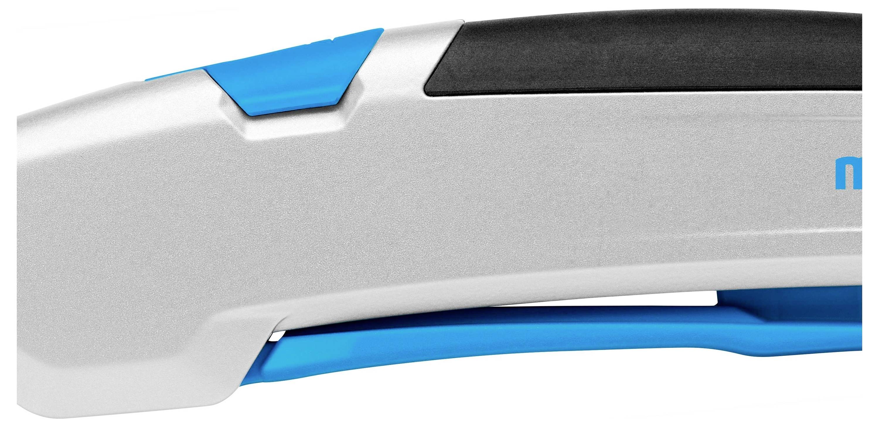 Egy szerszám részlete szürke és kék műanyag markolattal. Ergonomikus kialakításúnak tűnik.