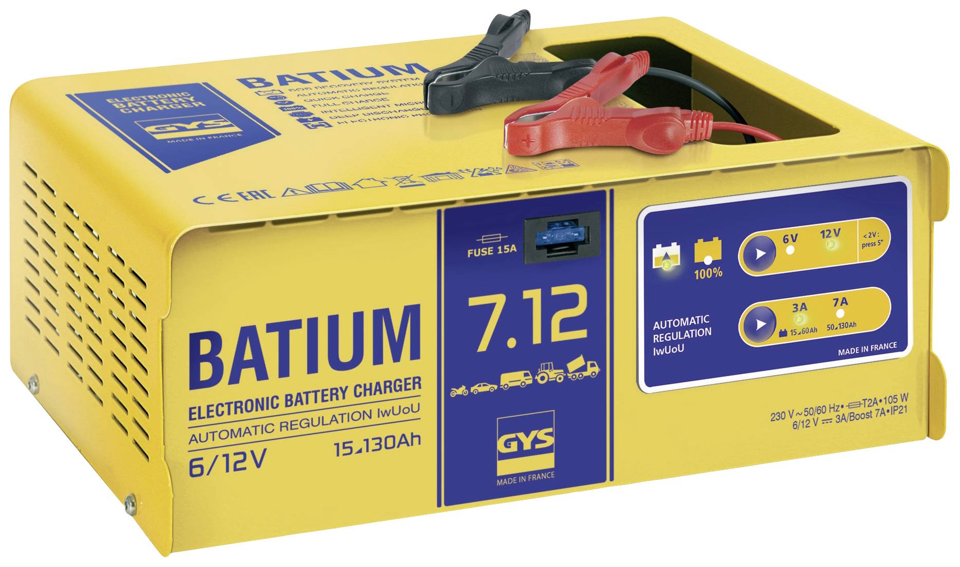 Egy sárga elektronikus akkumulátortöltő, amelyen a 'BATIUM 7.12' felirat szerepel, 6/12V-os akkumulátorokhoz és 15A-es biztosítékkal. Piros és fekete csipeszekkel rendelkezik.