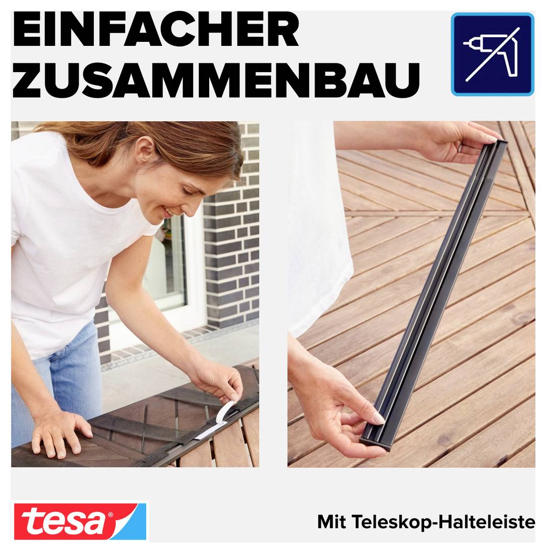 Termékhirdetés egy Tesa rovarivó képernyő egyszerű összeállításáról: egy nő teleszkópos tartócsíkot szerel fel egy teraszajtó keretére.
