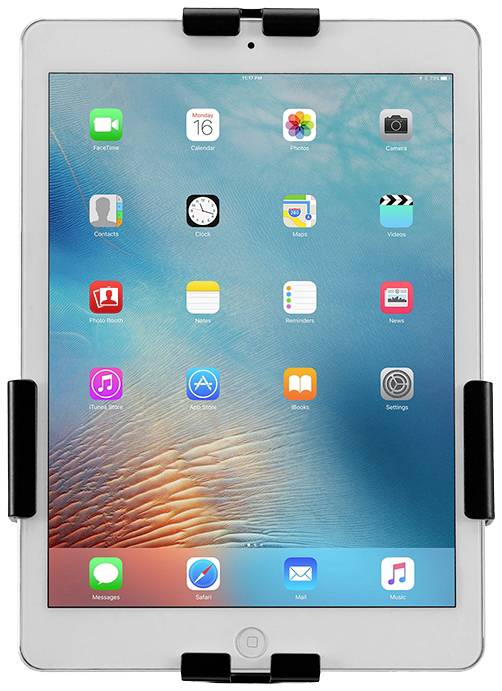 Egy tablet egy tartóban mutatja a kezdőképernyőt, rajta a szokásos ikonokkal, mint üzenetek, zene és beállítások.