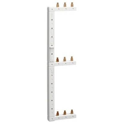 Egy fehér, függőleges elektromos csatlakozóblokk, amelynek két tükrözött oldalán több réz árnyalatú csatlakozó található.