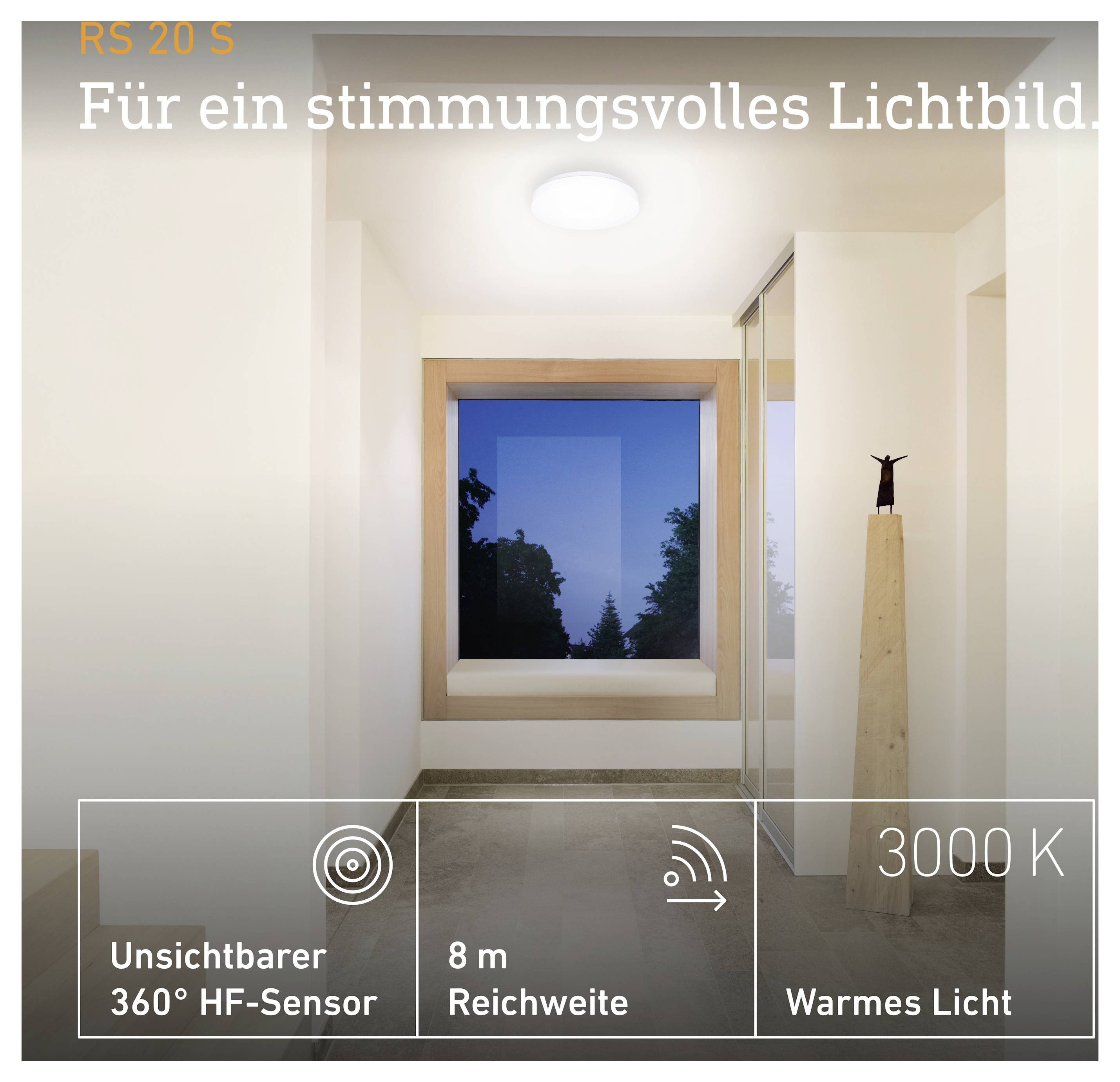 Egy mennyezetlámpa reklámképe egy modern folyosón; a szöveg az „Láthatatlan 360° HF-szenzort", a „8 m hatótávolságot" és a „3000 K meleg fényt" említi.