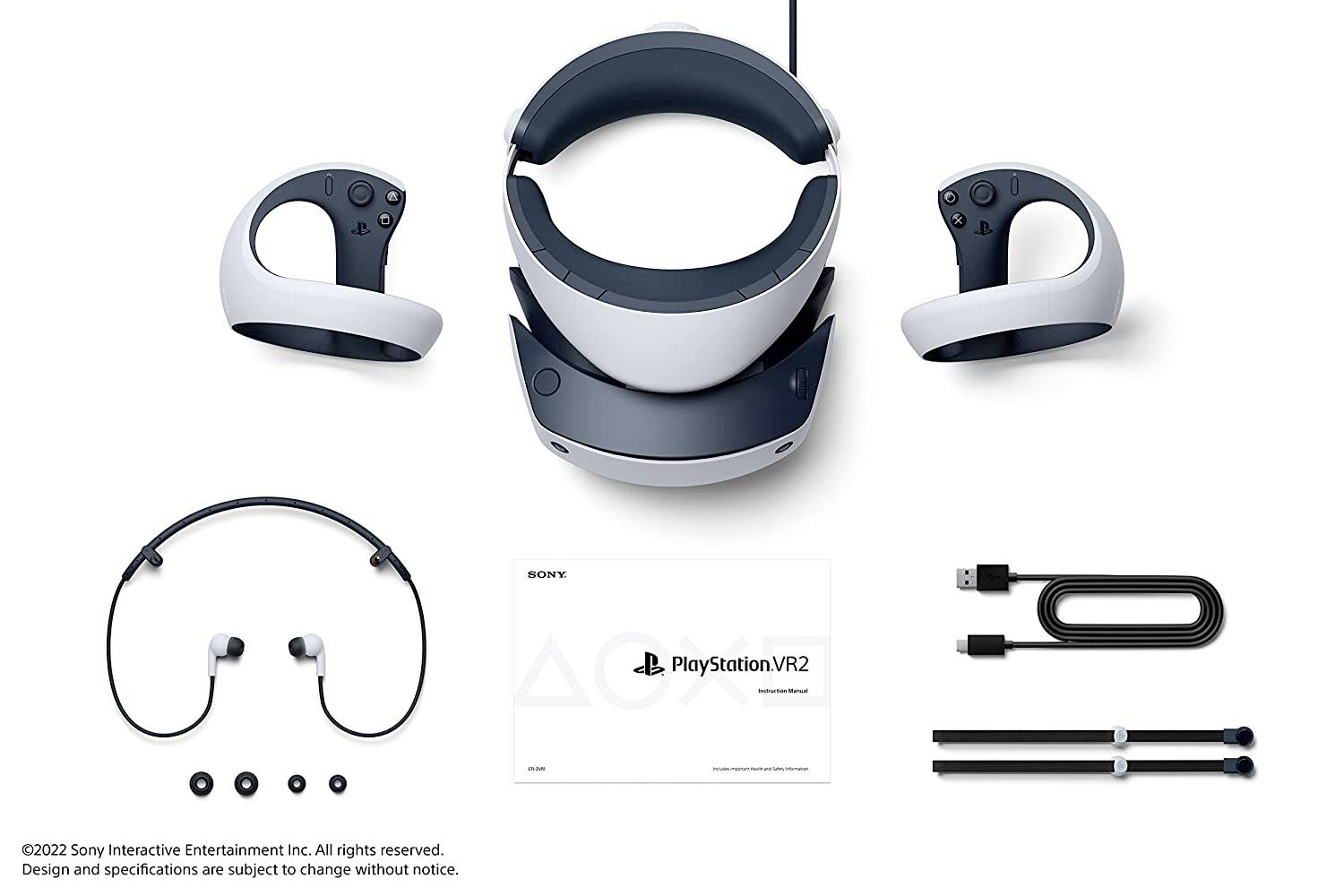 PlayStation VR2 szett, amely tartalmaz egy VR-headsetet két kontrollerrel, fejhallgatóval, kábelekkel és használati útmutatóval.