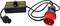 Egy háromfázisú adapter egy fekete dobozzal és egy piros csatlakozóval, amelyet elektromos eszközök csatlakoztatásához használnak.