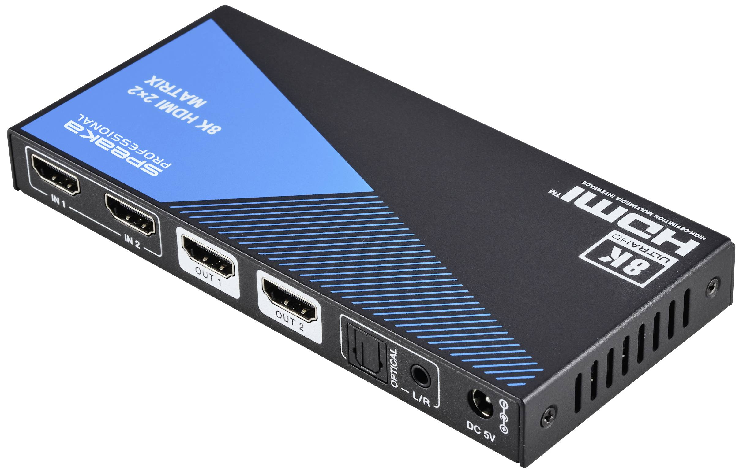 Egy HDMI-mátrix kapcsoló három HDMI bemenettel és két HDMI kimenettel, USB-vel, vezérlőporttal és tápegység csatlakozóval.