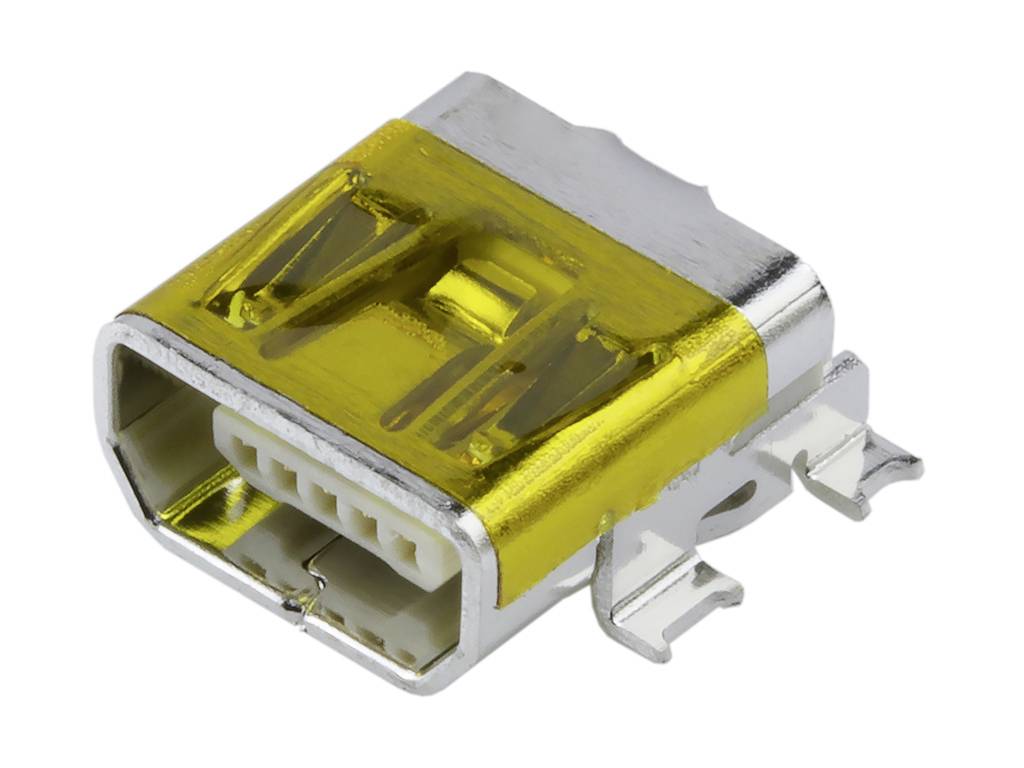 Sárga és ezüst USB-csatlakozó, oldalsó elhelyezkedéssel, belső érintkezőket és fém házat mutat. Elektronikus eszközökhöz alkalmas.