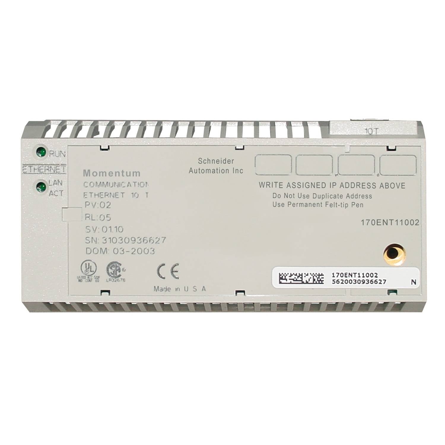 Egy elektronikus eszköz hátoldala Ethernet-csatlakozásokkal és IP-cím hozzárendelési feliratokkal, a gyártó a Schneider Automation Inc.