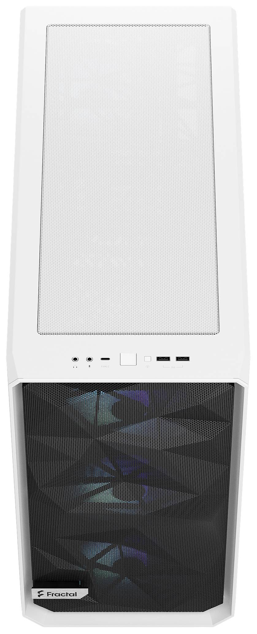 Egy fehér számítógépház hálós elülső panellel és három ventilátorral. A tetején csatlakozók és kezelőszervek találhatók.