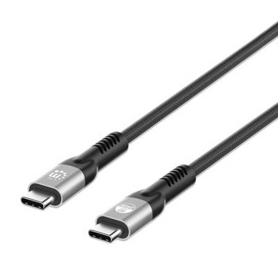 Két USB-C kábel fekete csatlakozókkal és fémes felülettel. Párhuzamosan fekszenek fehér háttér előtt.